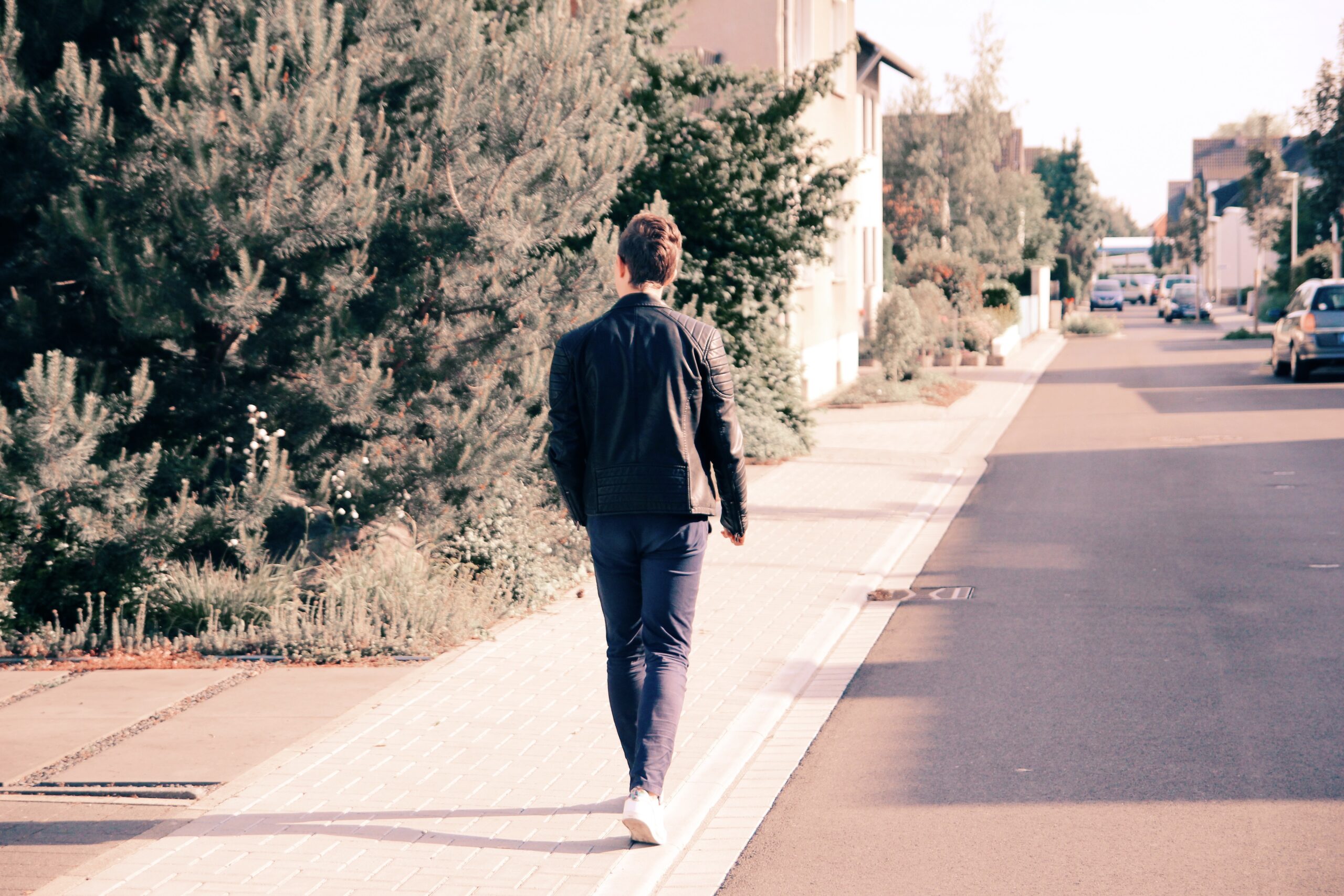 一人で街を歩く・ガス検針